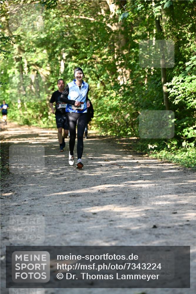 06.10.2024 - Bramfelder Halbmarathon 2024 Dr. Thomas Lammeyer http://msf.ph/oto/7343224 06.10.2024 10:55:01 Laufen 393 meine-sportfotos.de