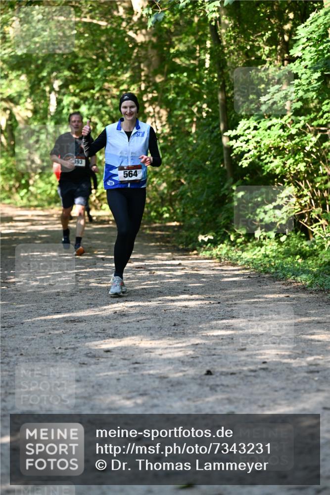 06.10.2024 - Bramfelder Halbmarathon 2024 Dr. Thomas Lammeyer http://msf.ph/oto/7343231 06.10.2024 10:55:02 Laufen  meine-sportfotos.de