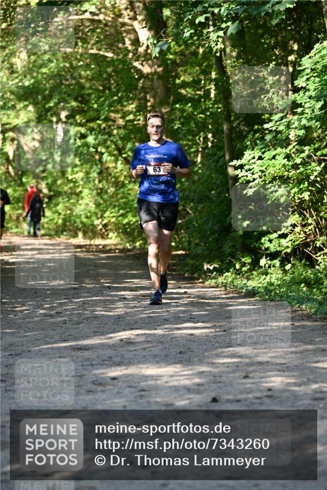 06.10.2024 - Bramfelder Halbmarathon 2024 Dr. Thomas Lammeyer http://msf.ph/oto/7343260 06.10.2024 10:55:20 Laufen 63 meine-sportfotos.de