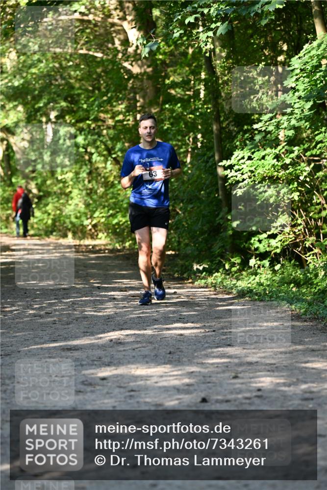 06.10.2024 - Bramfelder Halbmarathon 2024 Dr. Thomas Lammeyer http://msf.ph/oto/7343261 06.10.2024 10:55:21 Laufen 63 meine-sportfotos.de