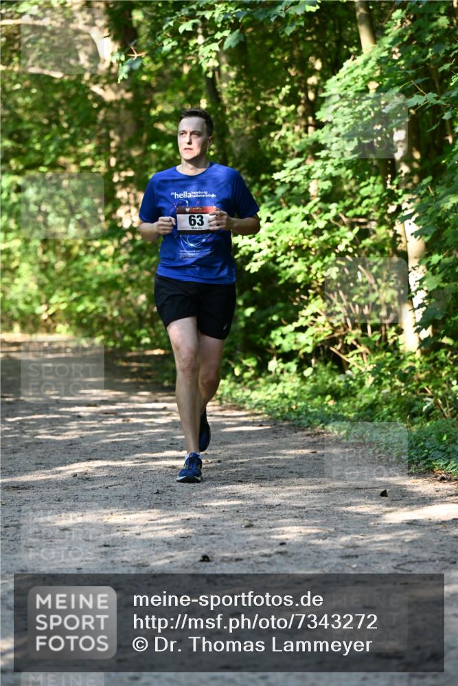 06.10.2024 - Bramfelder Halbmarathon 2024 Dr. Thomas Lammeyer http://msf.ph/oto/7343272 06.10.2024 10:55:22 Laufen 63 meine-sportfotos.de