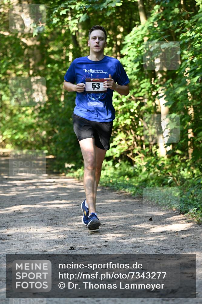 06.10.2024 - Bramfelder Halbmarathon 2024 Dr. Thomas Lammeyer http://msf.ph/oto/7343277 06.10.2024 10:55:23 Laufen 20, 63 meine-sportfotos.de