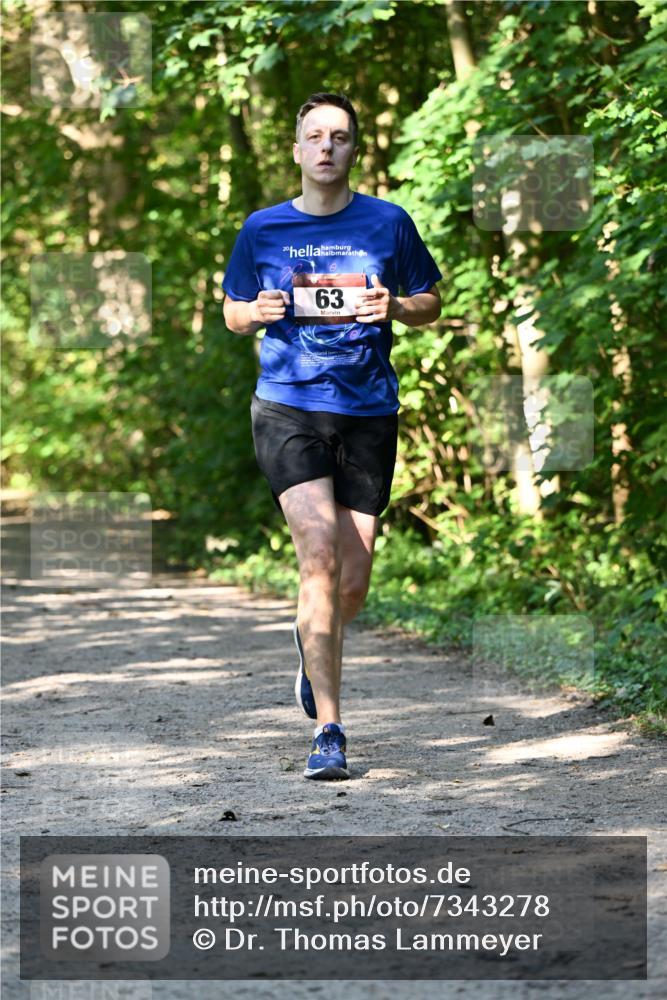 06.10.2024 - Bramfelder Halbmarathon 2024 Dr. Thomas Lammeyer http://msf.ph/oto/7343278 06.10.2024 10:55:23 Laufen 20, 63 meine-sportfotos.de