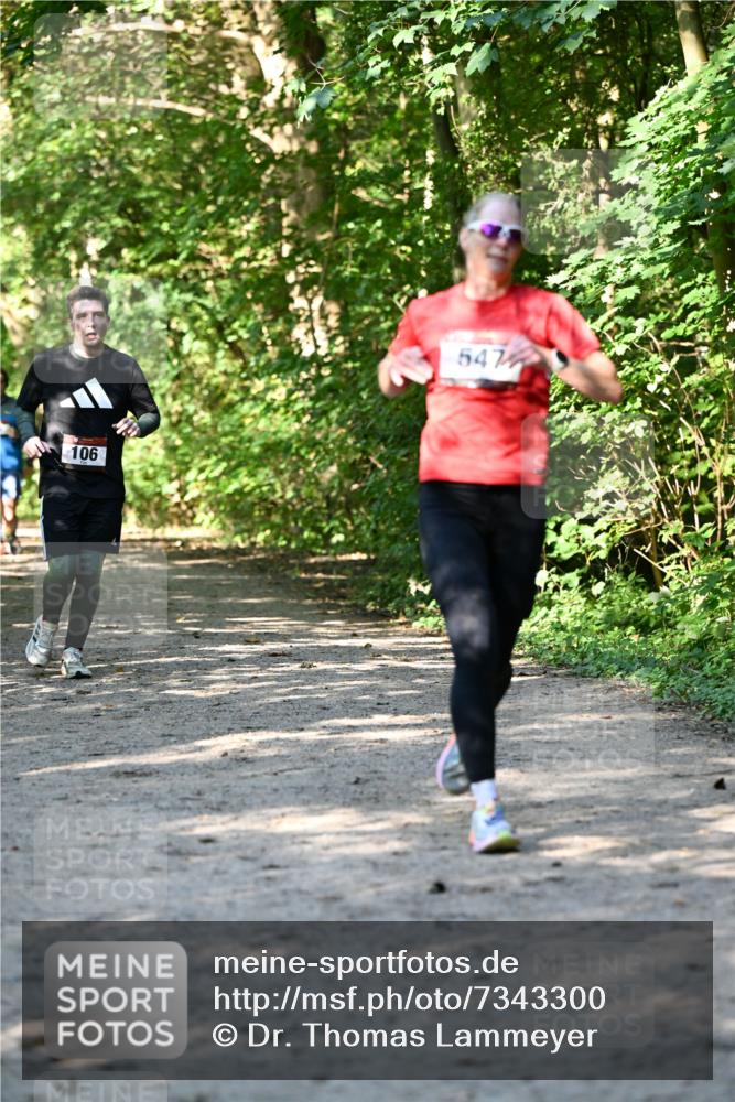 06.10.2024 - Bramfelder Halbmarathon 2024 Dr. Thomas Lammeyer http://msf.ph/oto/7343300 06.10.2024 10:55:39 Laufen 106, 547 meine-sportfotos.de