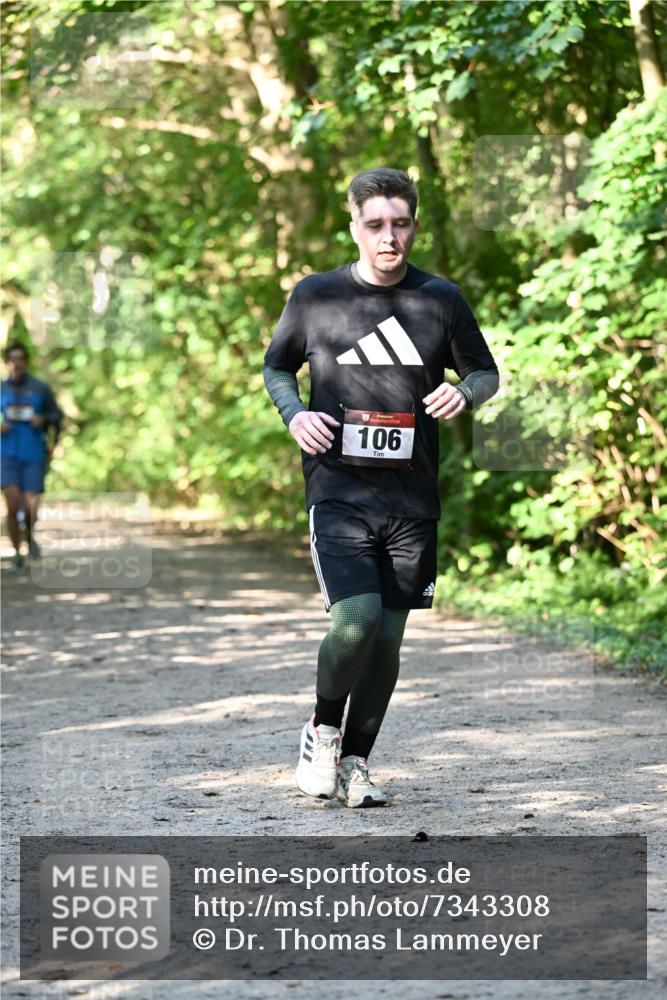 06.10.2024 - Bramfelder Halbmarathon 2024 Dr. Thomas Lammeyer http://msf.ph/oto/7343308 06.10.2024 10:55:41 Laufen 106 meine-sportfotos.de