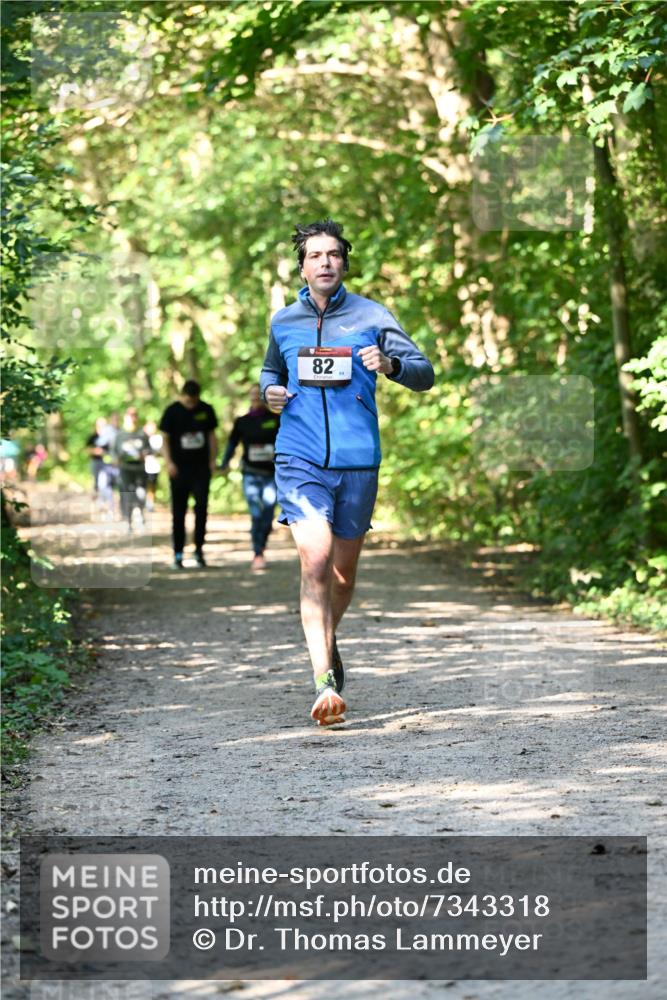 06.10.2024 - Bramfelder Halbmarathon 2024 Dr. Thomas Lammeyer http://msf.ph/oto/7343318 06.10.2024 10:55:45 Laufen 82, 99 meine-sportfotos.de