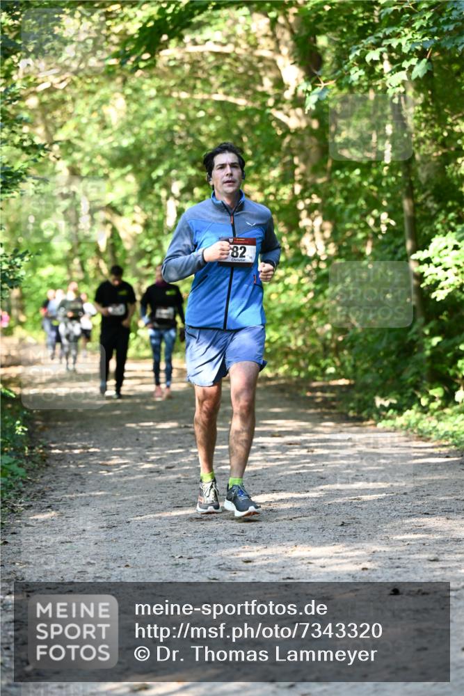 06.10.2024 - Bramfelder Halbmarathon 2024 Dr. Thomas Lammeyer http://msf.ph/oto/7343320 06.10.2024 10:55:46 Laufen 82 meine-sportfotos.de