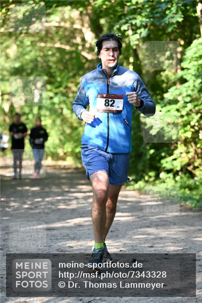 06.10.2024 - Bramfelder Halbmarathon 2024 Dr. Thomas Lammeyer http://msf.ph/oto/7343328 06.10.2024 10:55:47 Laufen 82, 99 meine-sportfotos.de