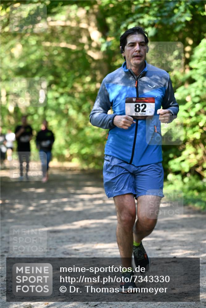 06.10.2024 - Bramfelder Halbmarathon 2024 Dr. Thomas Lammeyer http://msf.ph/oto/7343330 06.10.2024 10:55:47 Laufen 82, 99 meine-sportfotos.de