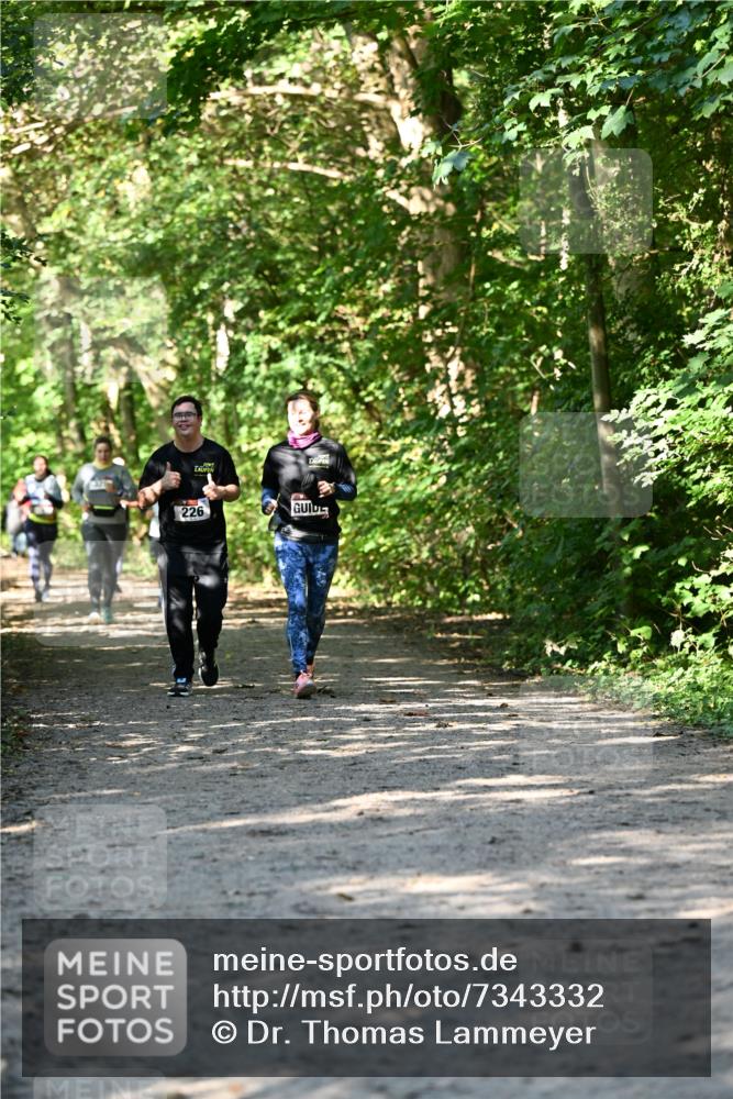 06.10.2024 - Bramfelder Halbmarathon 2024 Dr. Thomas Lammeyer http://msf.ph/oto/7343332 06.10.2024 10:55:50 Laufen 226 meine-sportfotos.de