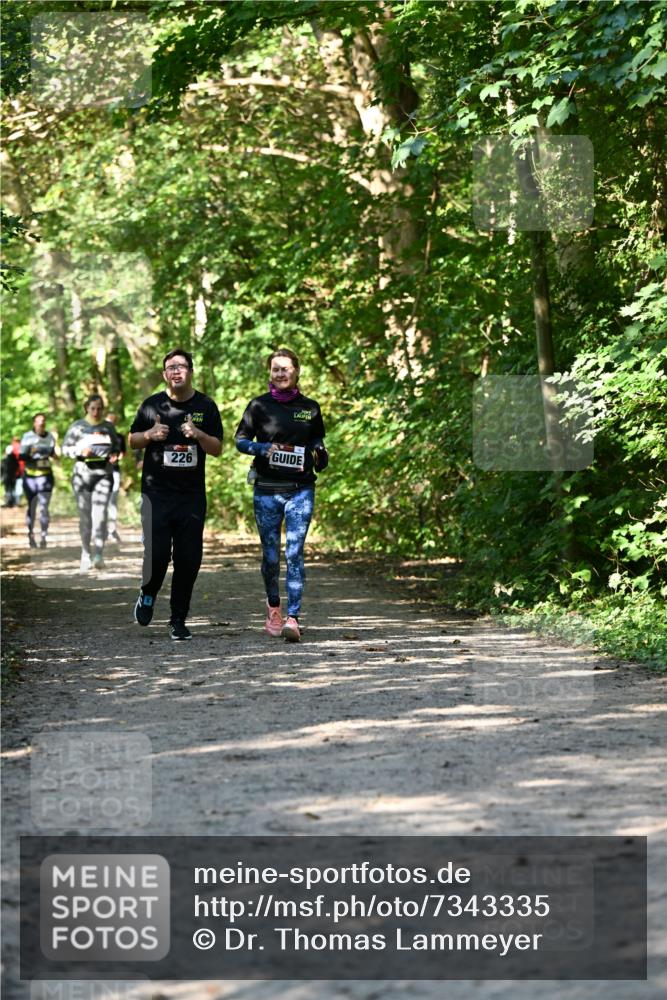 06.10.2024 - Bramfelder Halbmarathon 2024 Dr. Thomas Lammeyer http://msf.ph/oto/7343335 06.10.2024 10:55:50 Laufen 226 meine-sportfotos.de