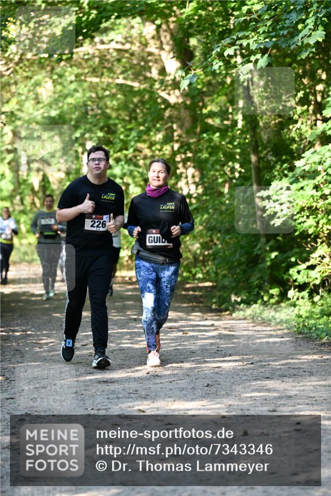06.10.2024 - Bramfelder Halbmarathon 2024 Dr. Thomas Lammeyer http://msf.ph/oto/7343346 06.10.2024 10:55:53 Laufen 226 meine-sportfotos.de