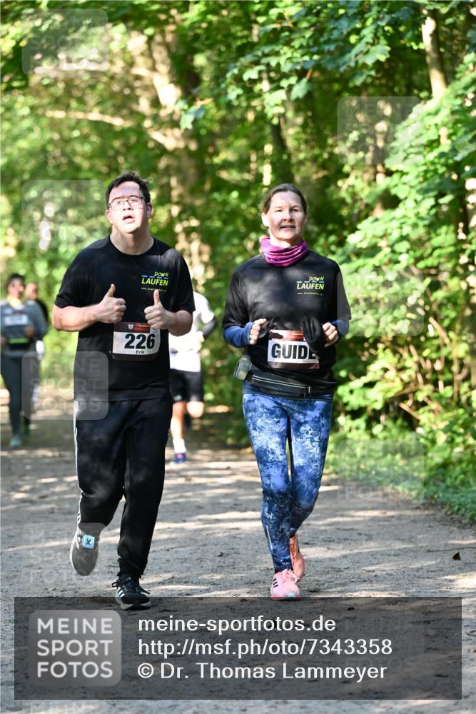 06.10.2024 - Bramfelder Halbmarathon 2024 Dr. Thomas Lammeyer http://msf.ph/oto/7343358 06.10.2024 10:55:55 Laufen 226 meine-sportfotos.de