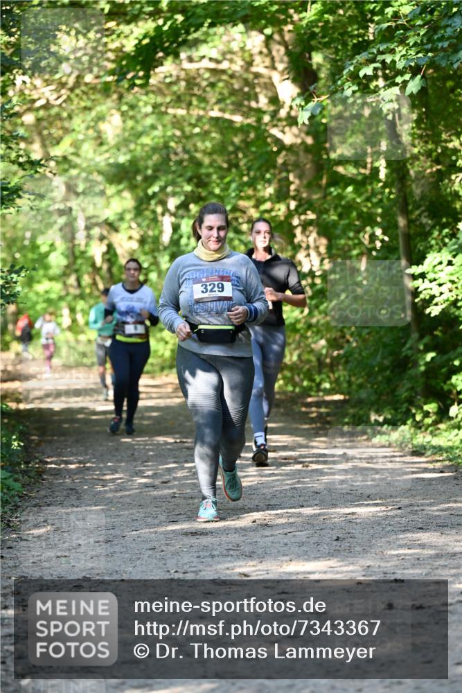 06.10.2024 - Bramfelder Halbmarathon 2024 Dr. Thomas Lammeyer http://msf.ph/oto/7343367 06.10.2024 10:56:00 Laufen 329 meine-sportfotos.de