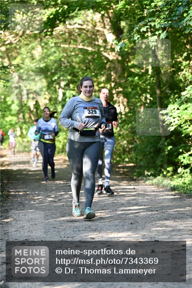 06.10.2024 - Bramfelder Halbmarathon 2024 Dr. Thomas Lammeyer http://msf.ph/oto/7343369 06.10.2024 10:56:00 Laufen 329 meine-sportfotos.de