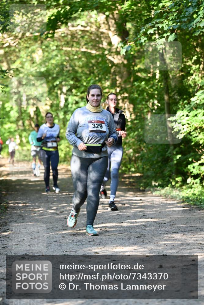 06.10.2024 - Bramfelder Halbmarathon 2024 Dr. Thomas Lammeyer http://msf.ph/oto/7343370 06.10.2024 10:56:00 Laufen 329 meine-sportfotos.de