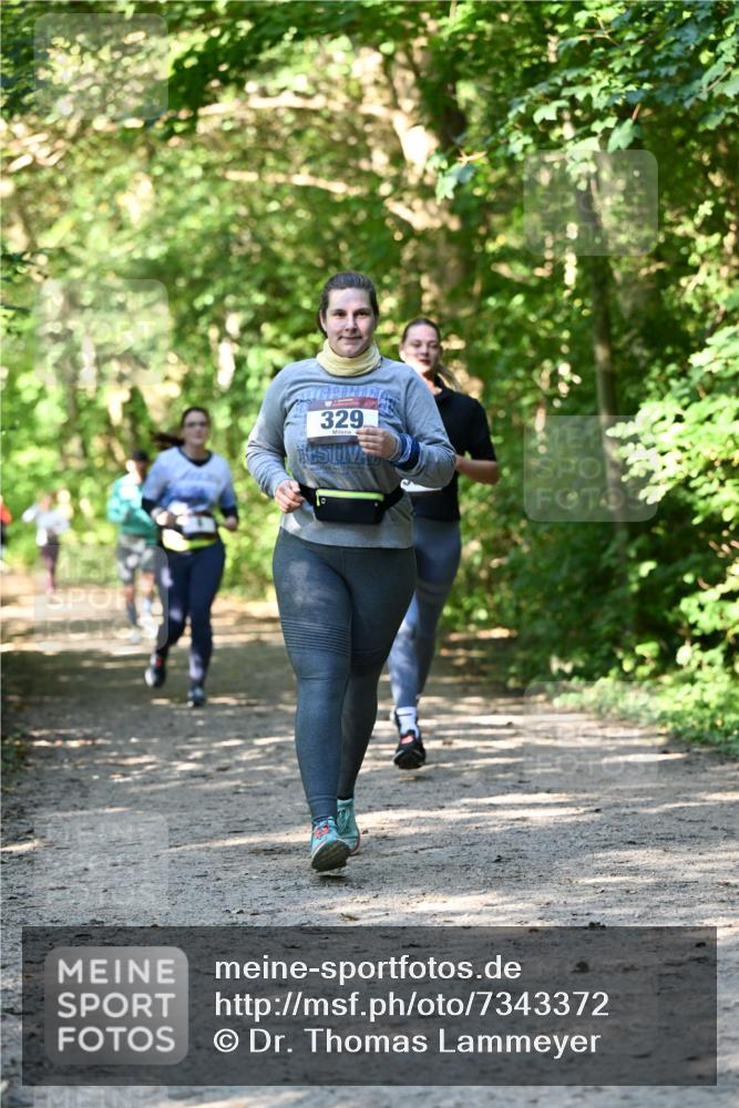 06.10.2024 - Bramfelder Halbmarathon 2024 Dr. Thomas Lammeyer http://msf.ph/oto/7343372 06.10.2024 10:56:00 Laufen 329 meine-sportfotos.de
