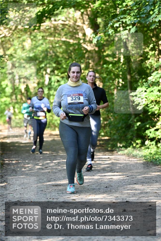 06.10.2024 - Bramfelder Halbmarathon 2024 Dr. Thomas Lammeyer http://msf.ph/oto/7343373 06.10.2024 10:56:00 Laufen 329 meine-sportfotos.de