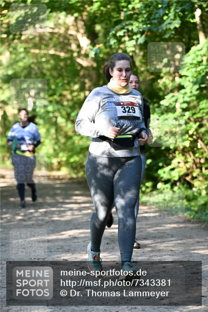 06.10.2024 - Bramfelder Halbmarathon 2024 Dr. Thomas Lammeyer http://msf.ph/oto/7343381 06.10.2024 10:56:01 Laufen 329 meine-sportfotos.de