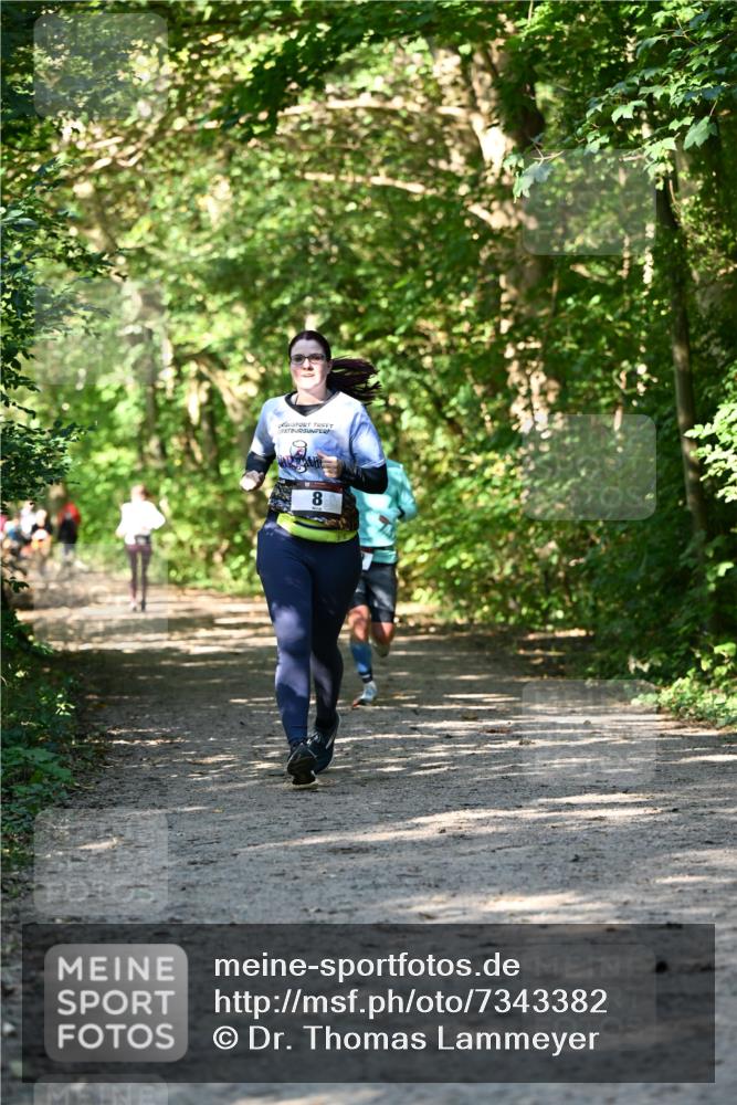 06.10.2024 - Bramfelder Halbmarathon 2024 Dr. Thomas Lammeyer http://msf.ph/oto/7343382 06.10.2024 10:56:03 Laufen 8 meine-sportfotos.de