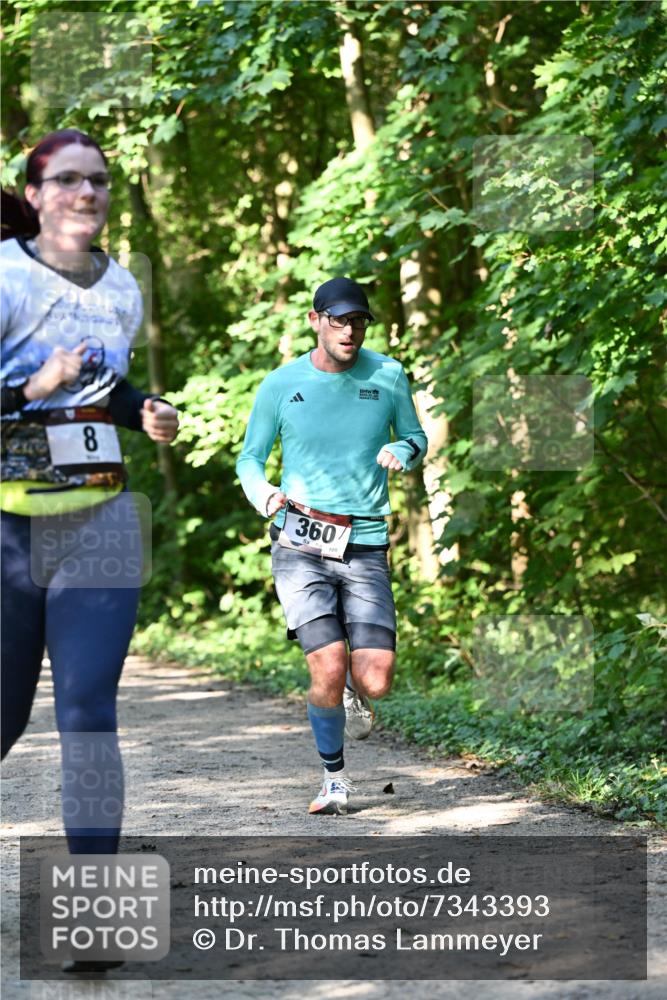 06.10.2024 - Bramfelder Halbmarathon 2024 Dr. Thomas Lammeyer http://msf.ph/oto/7343393 06.10.2024 10:56:06 Laufen 8, 360, 105 meine-sportfotos.de