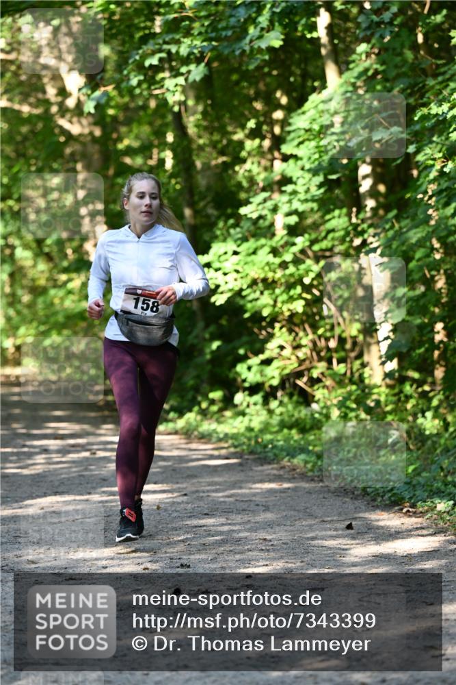 06.10.2024 - Bramfelder Halbmarathon 2024 Dr. Thomas Lammeyer http://msf.ph/oto/7343399 06.10.2024 10:56:15 Laufen 158 meine-sportfotos.de