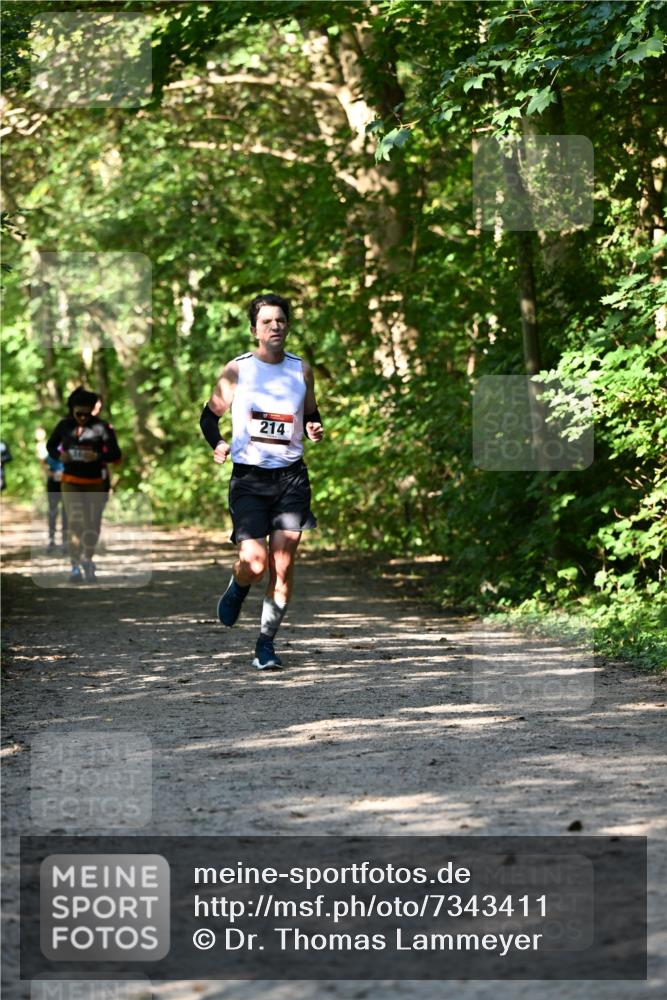 06.10.2024 - Bramfelder Halbmarathon 2024 Dr. Thomas Lammeyer http://msf.ph/oto/7343411 06.10.2024 10:56:22 Laufen 214 meine-sportfotos.de