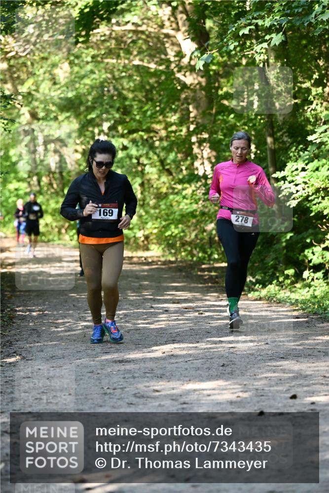 06.10.2024 - Bramfelder Halbmarathon 2024 Dr. Thomas Lammeyer http://msf.ph/oto/7343435 06.10.2024 10:56:28 Laufen 169, 278 meine-sportfotos.de