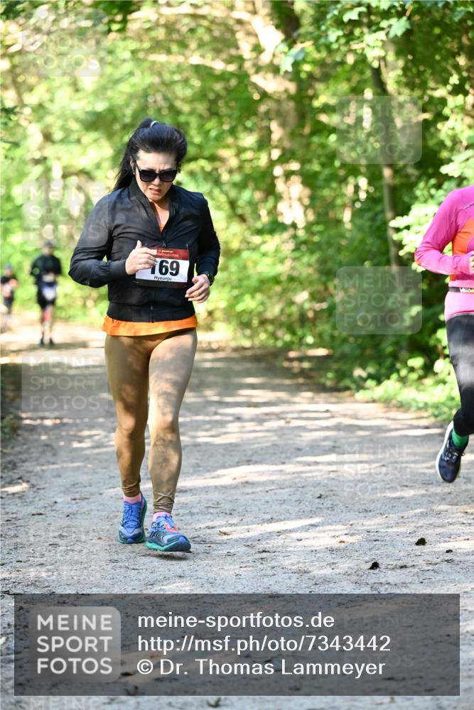 06.10.2024 - Bramfelder Halbmarathon 2024 Dr. Thomas Lammeyer http://msf.ph/oto/7343442 06.10.2024 10:56:29 Laufen 169 meine-sportfotos.de