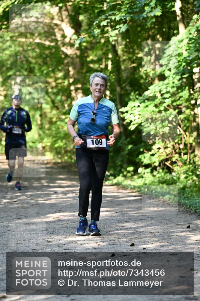 06.10.2024 - Bramfelder Halbmarathon 2024 Dr. Thomas Lammeyer http://msf.ph/oto/7343456 06.10.2024 10:56:36 Laufen 109 meine-sportfotos.de