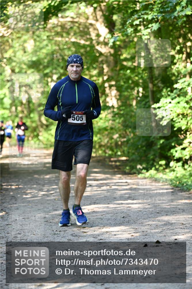 06.10.2024 - Bramfelder Halbmarathon 2024 Dr. Thomas Lammeyer http://msf.ph/oto/7343470 06.10.2024 10:56:39 Laufen 505 meine-sportfotos.de