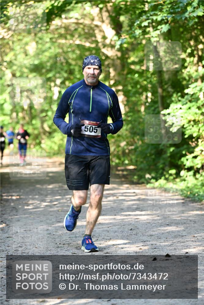 06.10.2024 - Bramfelder Halbmarathon 2024 Dr. Thomas Lammeyer http://msf.ph/oto/7343472 06.10.2024 10:56:39 Laufen 505 meine-sportfotos.de