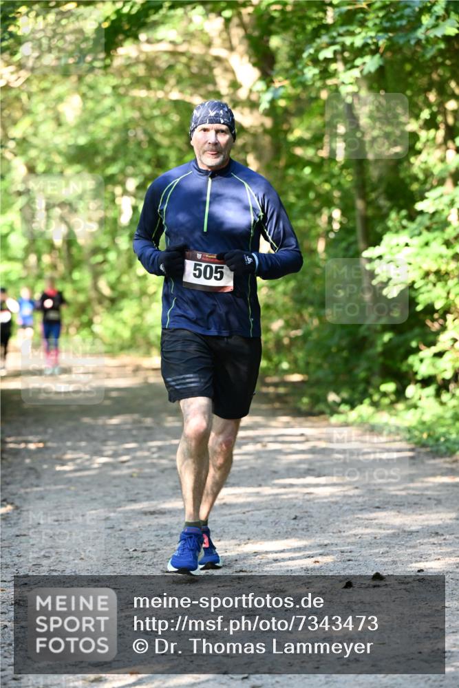 06.10.2024 - Bramfelder Halbmarathon 2024 Dr. Thomas Lammeyer http://msf.ph/oto/7343473 06.10.2024 10:56:39 Laufen 505 meine-sportfotos.de