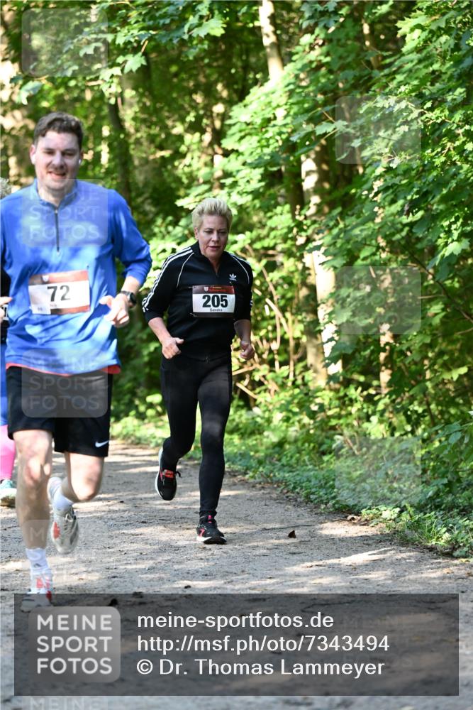 06.10.2024 - Bramfelder Halbmarathon 2024 Dr. Thomas Lammeyer http://msf.ph/oto/7343494 06.10.2024 10:56:56 Laufen 72, 205 meine-sportfotos.de
