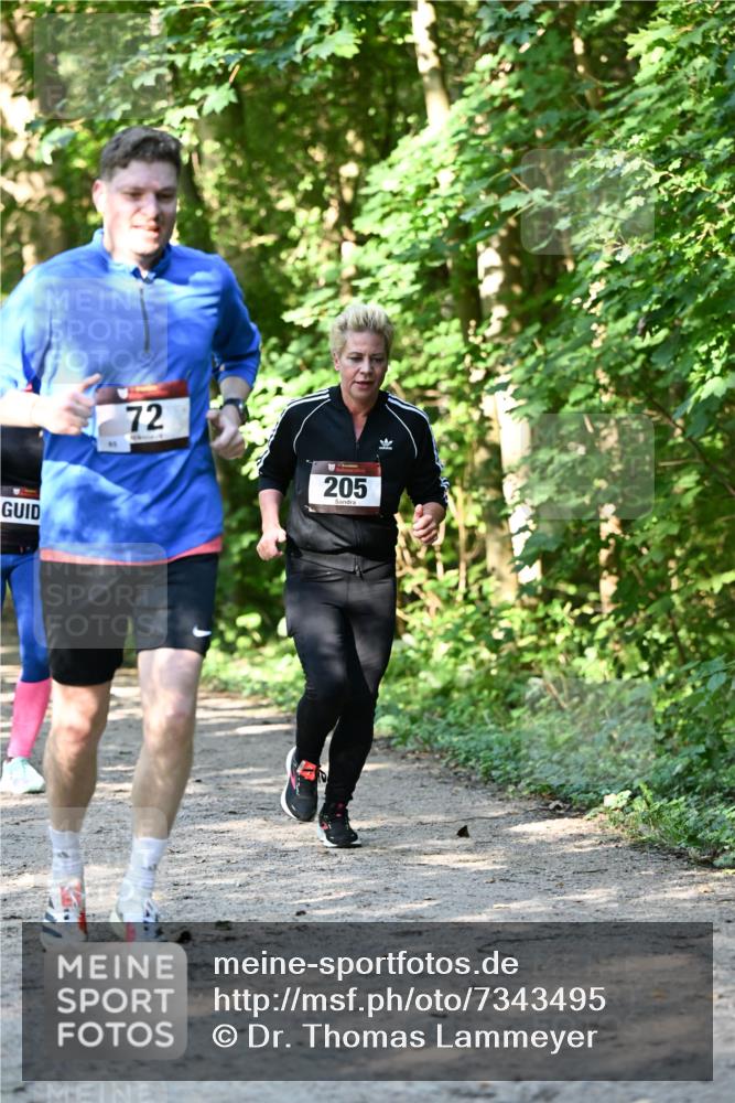 06.10.2024 - Bramfelder Halbmarathon 2024 Dr. Thomas Lammeyer http://msf.ph/oto/7343495 06.10.2024 10:56:56 Laufen 72, 205 meine-sportfotos.de