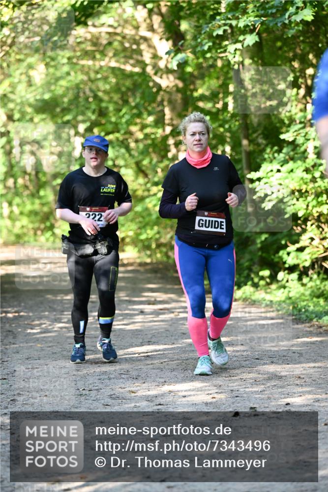 06.10.2024 - Bramfelder Halbmarathon 2024 Dr. Thomas Lammeyer http://msf.ph/oto/7343496 06.10.2024 10:56:57 Laufen 222 meine-sportfotos.de
