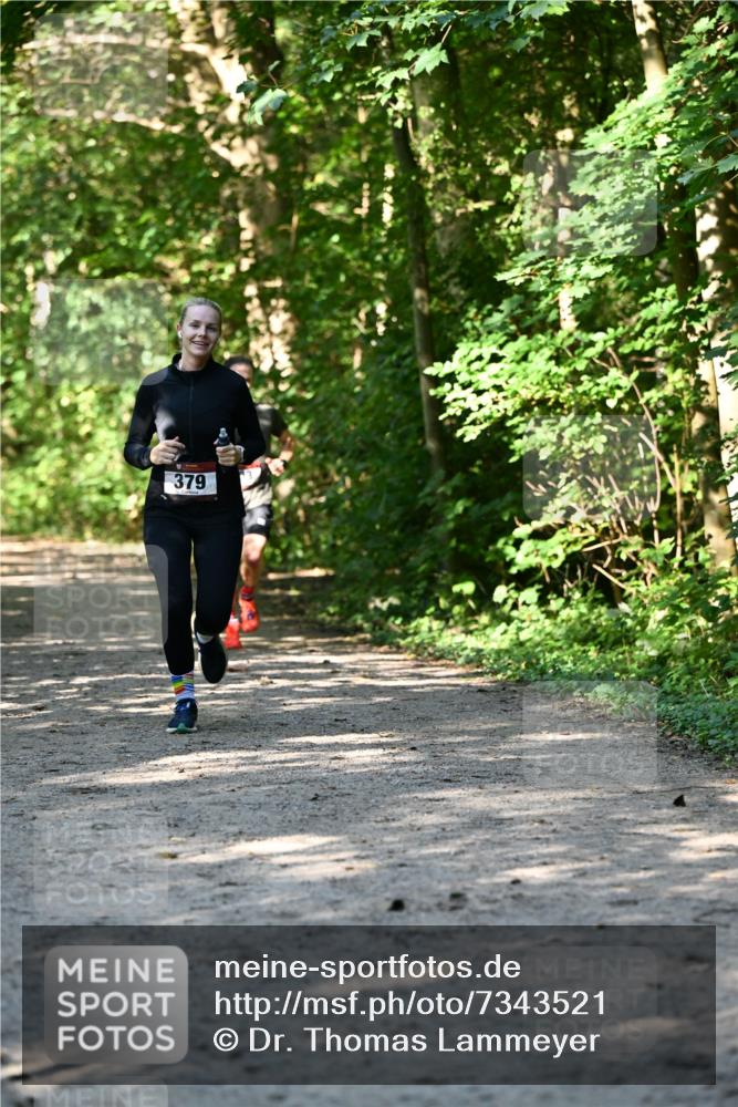 06.10.2024 - Bramfelder Halbmarathon 2024 Dr. Thomas Lammeyer http://msf.ph/oto/7343521 06.10.2024 10:57:13 Laufen 379 meine-sportfotos.de