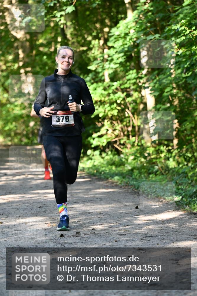 06.10.2024 - Bramfelder Halbmarathon 2024 Dr. Thomas Lammeyer http://msf.ph/oto/7343531 06.10.2024 10:57:15 Laufen 379 meine-sportfotos.de