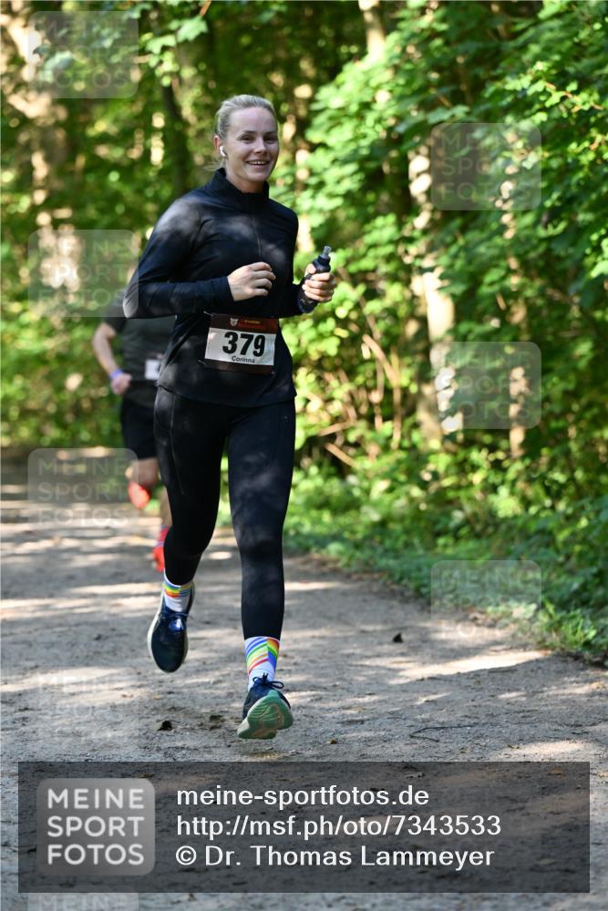 06.10.2024 - Bramfelder Halbmarathon 2024 Dr. Thomas Lammeyer http://msf.ph/oto/7343533 06.10.2024 10:57:15 Laufen 379 meine-sportfotos.de