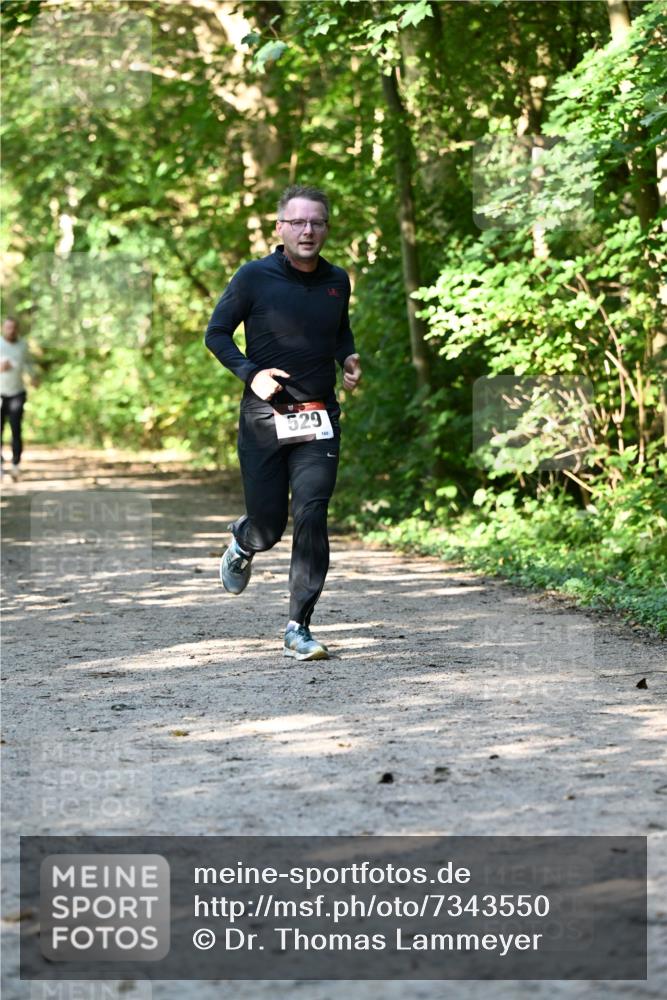 06.10.2024 - Bramfelder Halbmarathon 2024 Dr. Thomas Lammeyer http://msf.ph/oto/7343550 06.10.2024 10:57:22 Laufen 529, 160 meine-sportfotos.de