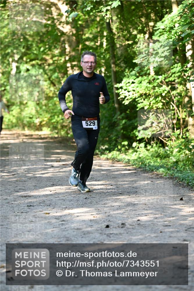 06.10.2024 - Bramfelder Halbmarathon 2024 Dr. Thomas Lammeyer http://msf.ph/oto/7343551 06.10.2024 10:57:22 Laufen 529, 160 meine-sportfotos.de