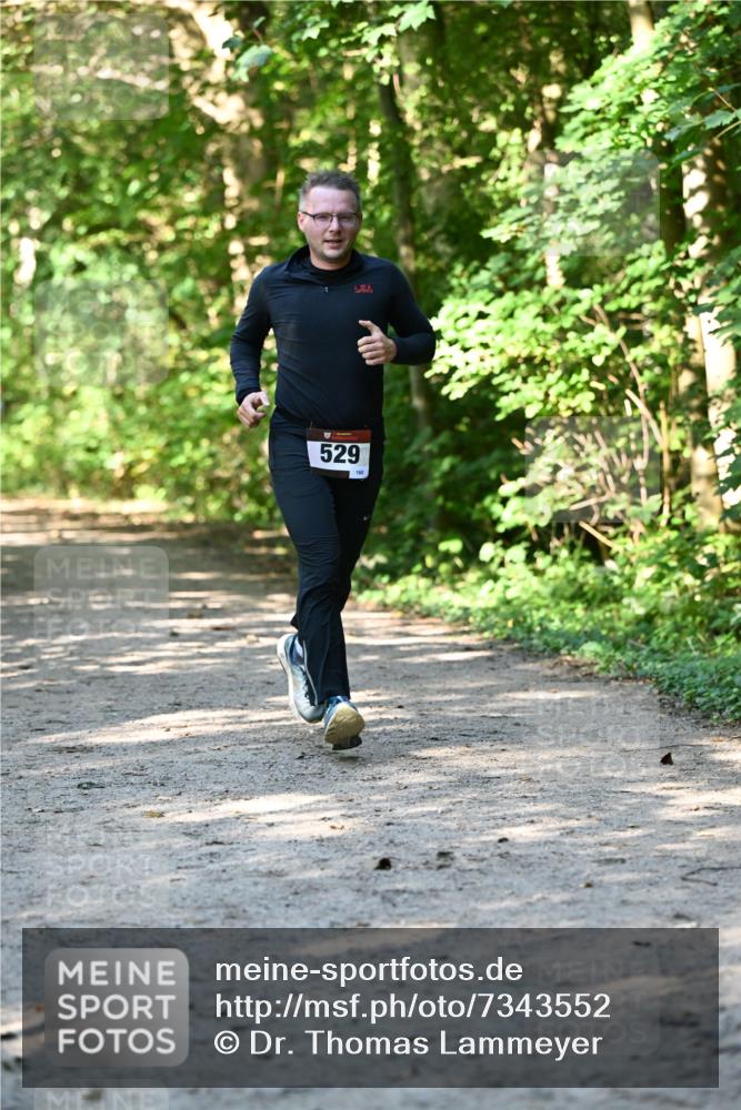 06.10.2024 - Bramfelder Halbmarathon 2024 Dr. Thomas Lammeyer http://msf.ph/oto/7343552 06.10.2024 10:57:23 Laufen 529 meine-sportfotos.de