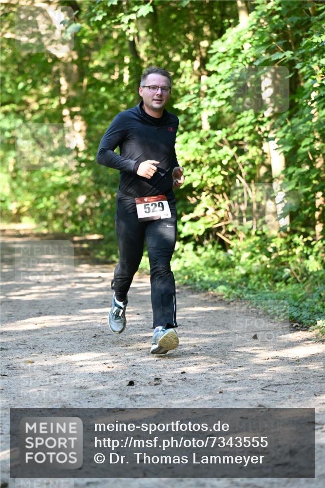 06.10.2024 - Bramfelder Halbmarathon 2024 Dr. Thomas Lammeyer http://msf.ph/oto/7343555 06.10.2024 10:57:23 Laufen 529 meine-sportfotos.de