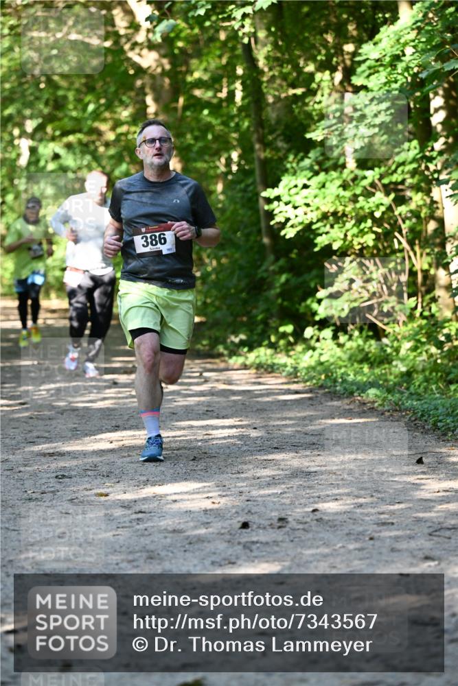 06.10.2024 - Bramfelder Halbmarathon 2024 Dr. Thomas Lammeyer http://msf.ph/oto/7343567 06.10.2024 10:57:28 Laufen 386, 161 meine-sportfotos.de