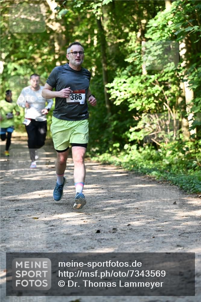 06.10.2024 - Bramfelder Halbmarathon 2024 Dr. Thomas Lammeyer http://msf.ph/oto/7343569 06.10.2024 10:57:28 Laufen 386, 161 meine-sportfotos.de