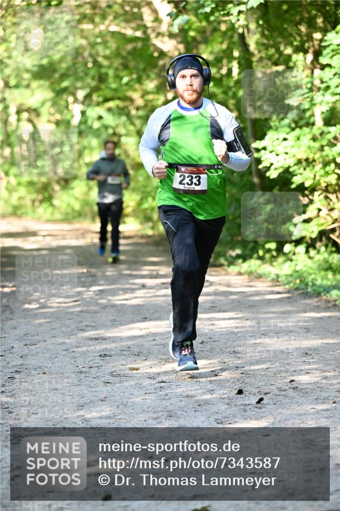 06.10.2024 - Bramfelder Halbmarathon 2024 Dr. Thomas Lammeyer http://msf.ph/oto/7343587 06.10.2024 10:57:36 Laufen 233 meine-sportfotos.de
