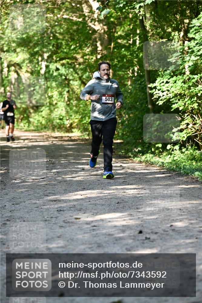 06.10.2024 - Bramfelder Halbmarathon 2024 Dr. Thomas Lammeyer http://msf.ph/oto/7343592 06.10.2024 10:57:39 Laufen 503 meine-sportfotos.de