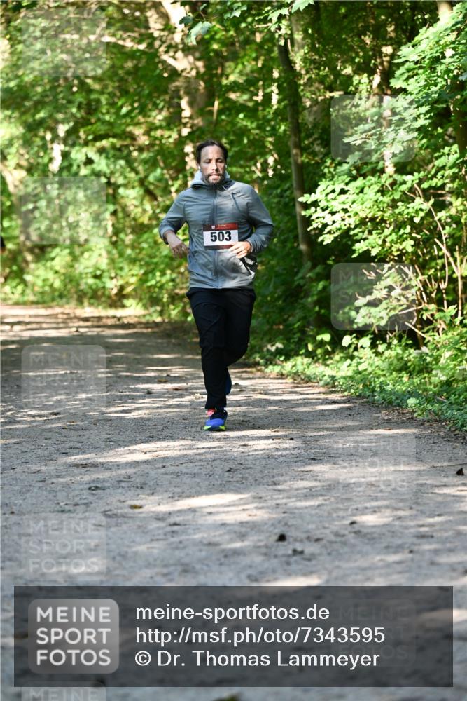 06.10.2024 - Bramfelder Halbmarathon 2024 Dr. Thomas Lammeyer http://msf.ph/oto/7343595 06.10.2024 10:57:39 Laufen 503 meine-sportfotos.de