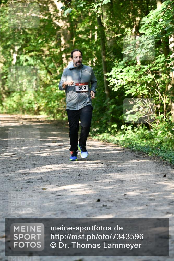 06.10.2024 - Bramfelder Halbmarathon 2024 Dr. Thomas Lammeyer http://msf.ph/oto/7343596 06.10.2024 10:57:40 Laufen 503 meine-sportfotos.de