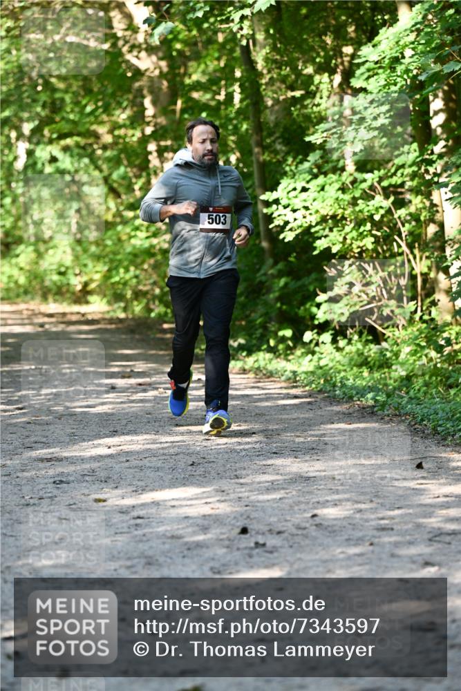 06.10.2024 - Bramfelder Halbmarathon 2024 Dr. Thomas Lammeyer http://msf.ph/oto/7343597 06.10.2024 10:57:40 Laufen 503 meine-sportfotos.de